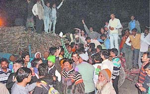 taul ke liye jaam lagaya