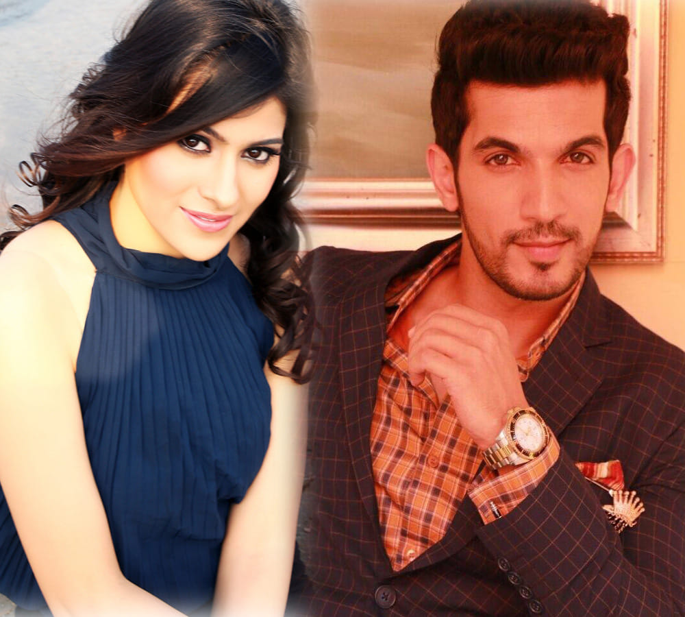 These two popular TV actors spotted cosying up in a club