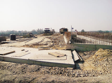 Lucknow-Agra Expressway to wait to fill the sprint