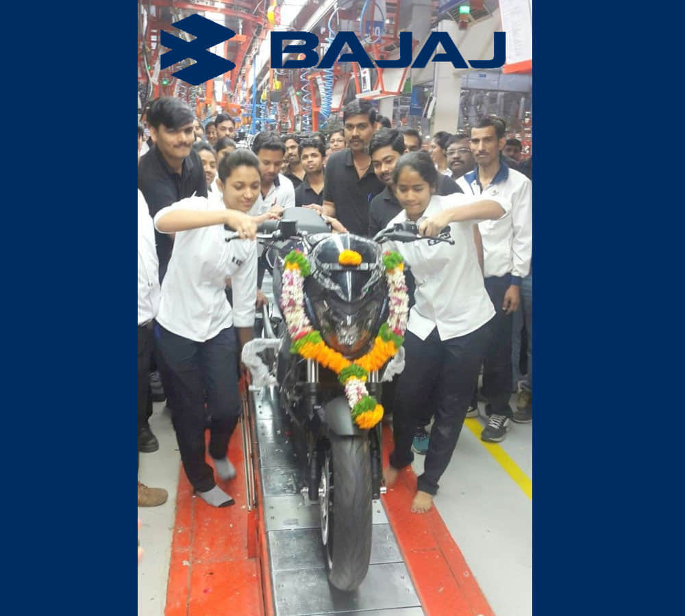 bajaj dominar will launch in mid December 