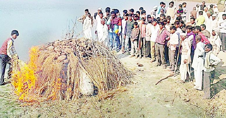 The funeral took place in the shadow of bayonets