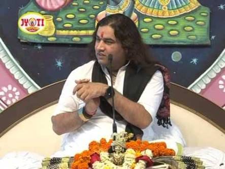 Devki nandan thakur said be positive with krishna
