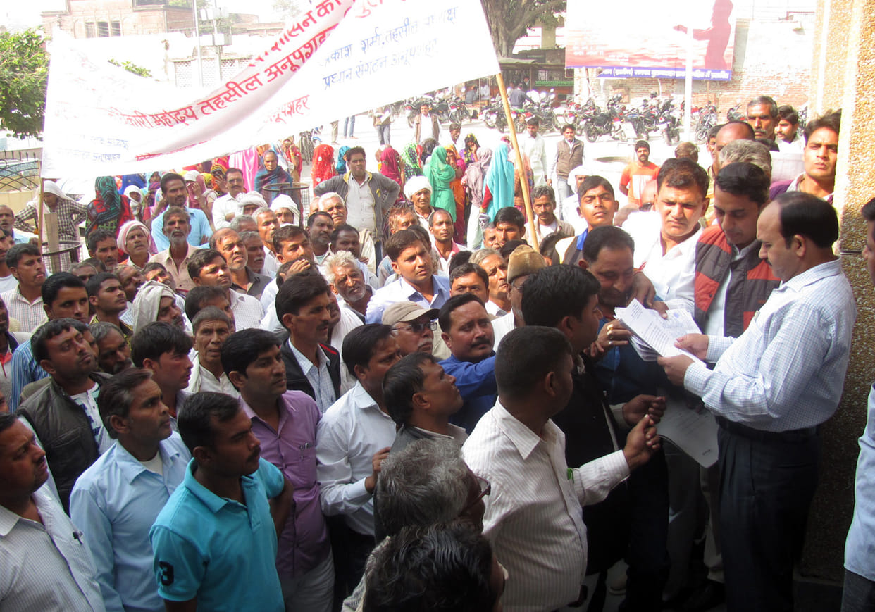 agitaion by congress and rld menbers