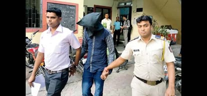 man arrested with photocopy of two thousand note in Mumbai