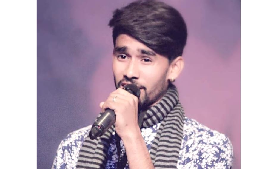 Singer Gaurav Kondal Selected for Rising Star of India.