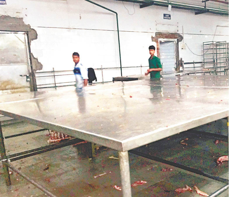 notbandi ः meat k karobar ko tagda jhatka 