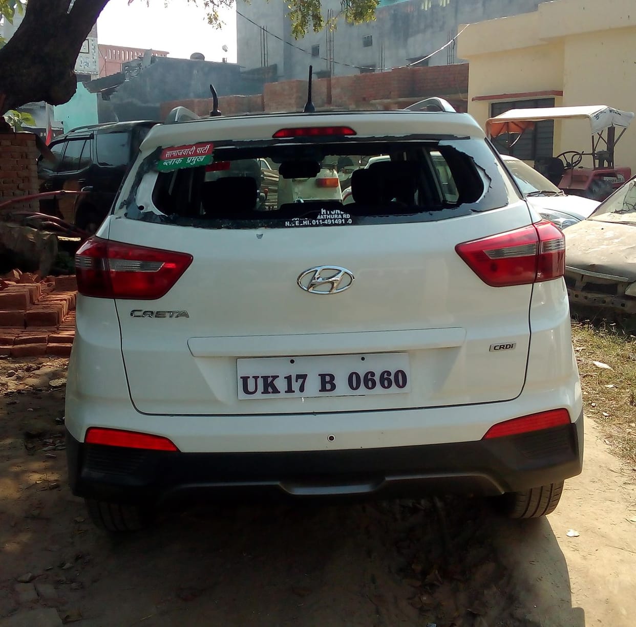 Rampur "Breza" was looted from Meerut 'Creta'