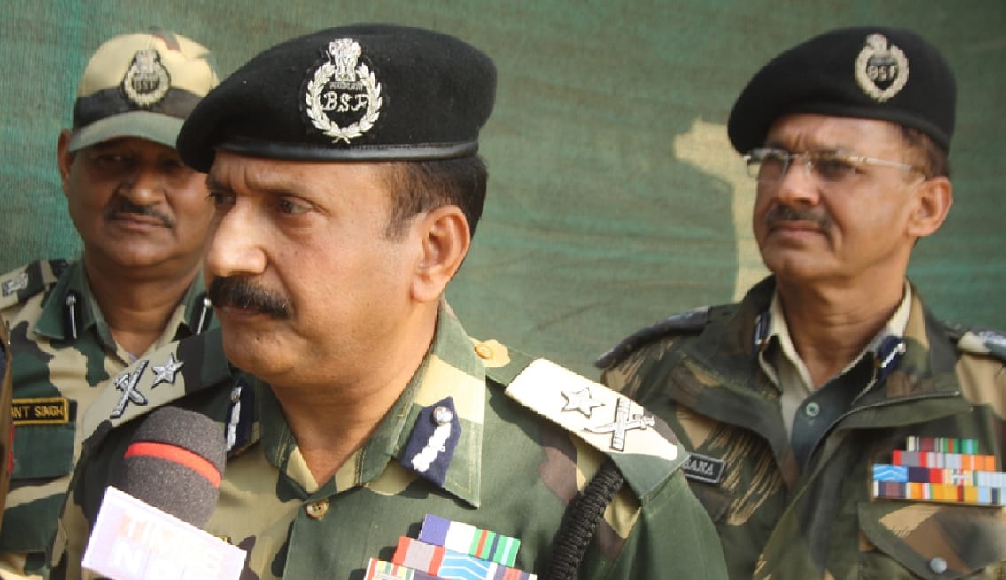 pakistani intruder killed in rspura sector