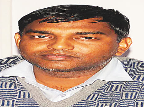 note bandi effect on etawah mahotsav