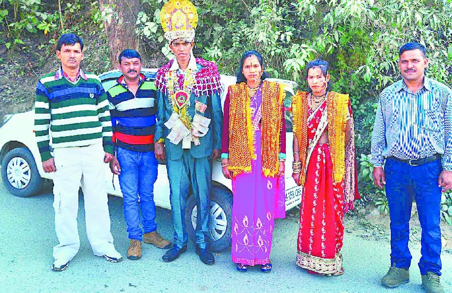 Due to the reduced number of the wedding Notbandi