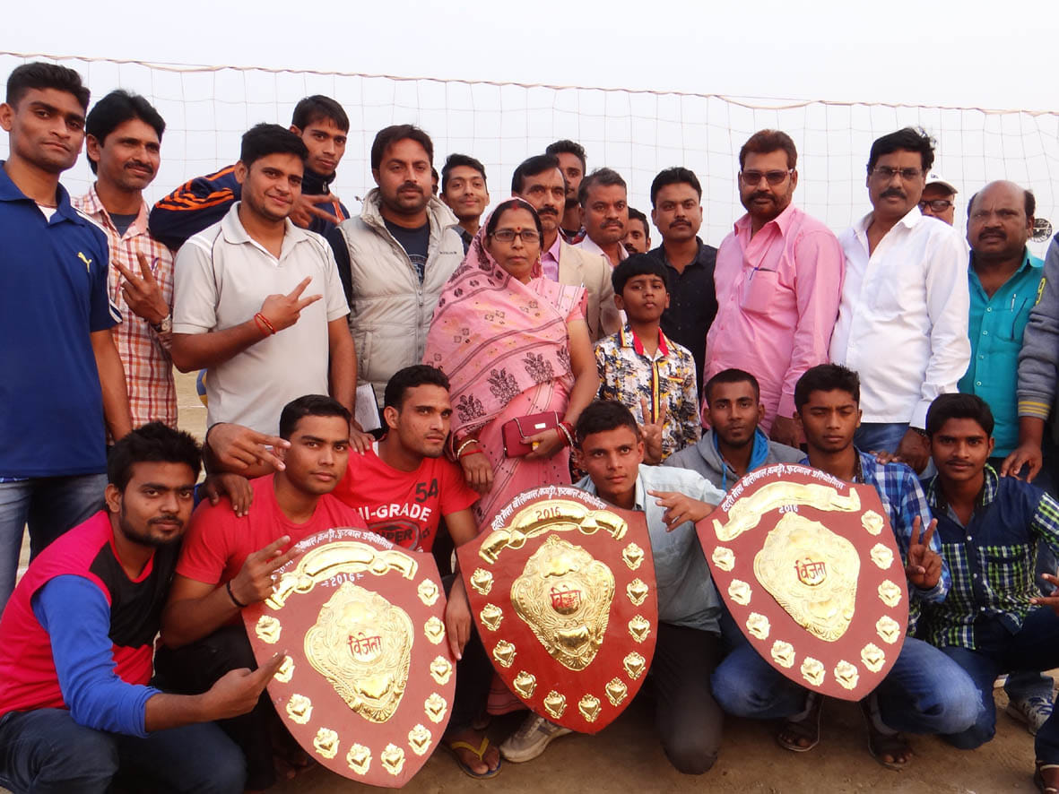 ballia stadium ne jita khitab