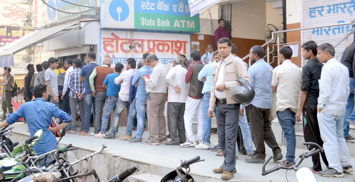The lack of cash problems grew, many were replaced scuffle