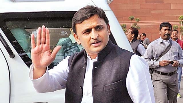 state government is with people of up in currency ban matter, says akhilesh yadav