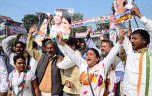 Sonia, Priyanka to meet Congress clashed