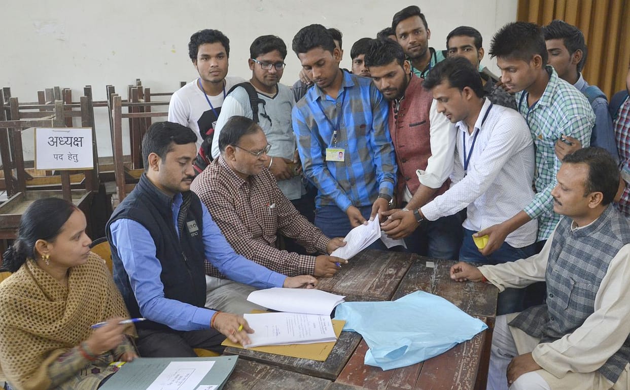 SSV College enrollment by students.