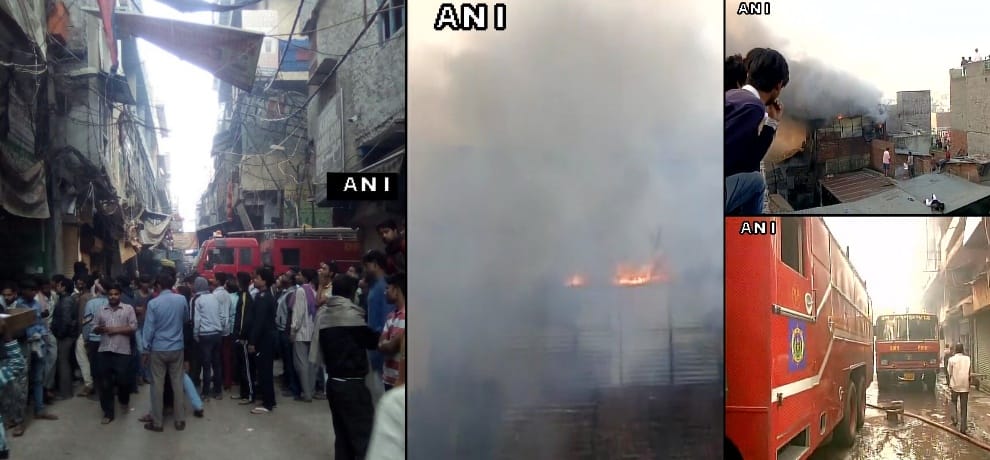 Fire broke out in Sadar Bazaar market (Delhi), 9 fire tenders at the spot. 