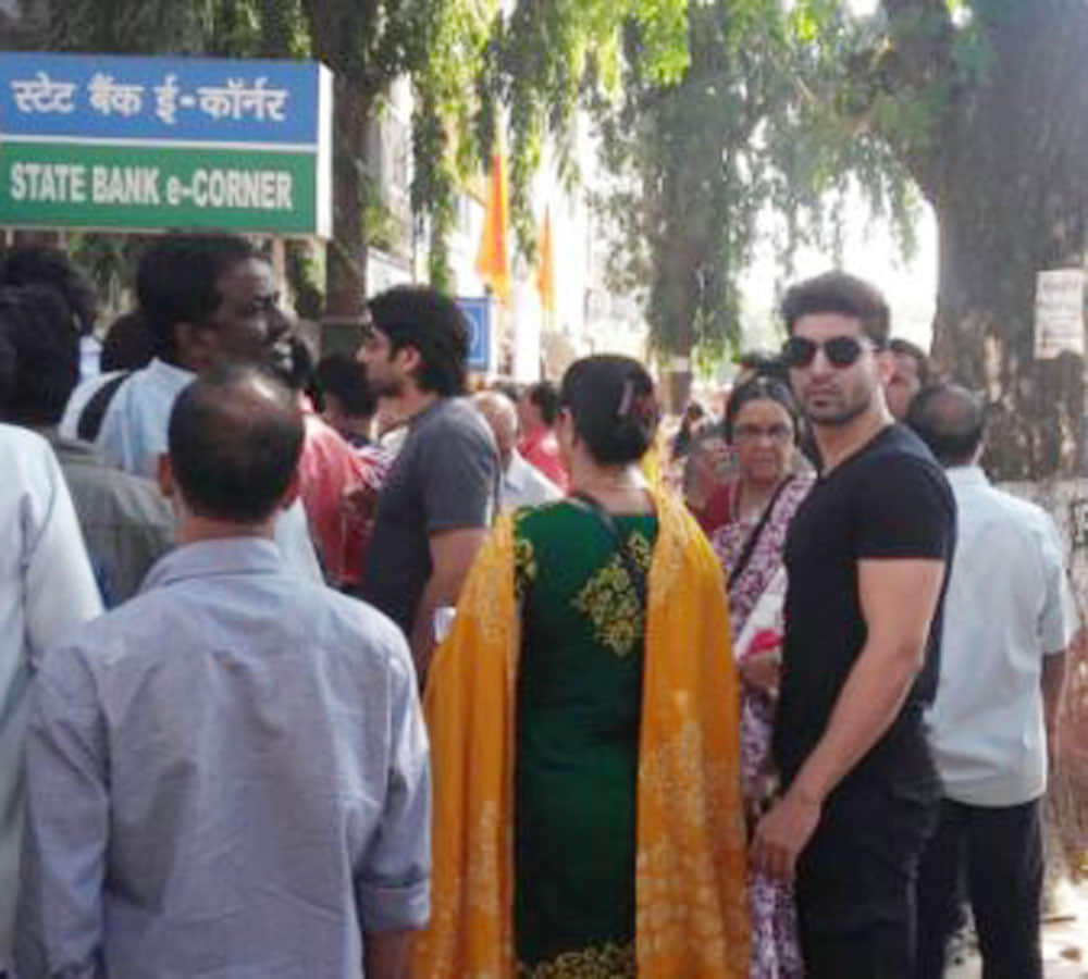 Gurmeet Choudhary SPOTTED in a queue outside Bank