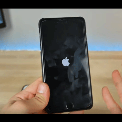 iPhone crashes because of a viral video