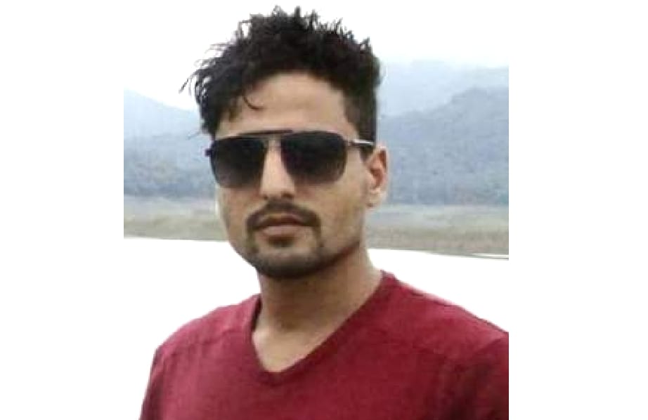 Manish Sharma Making His Entry in Bollywood with Track n Mystery Film.