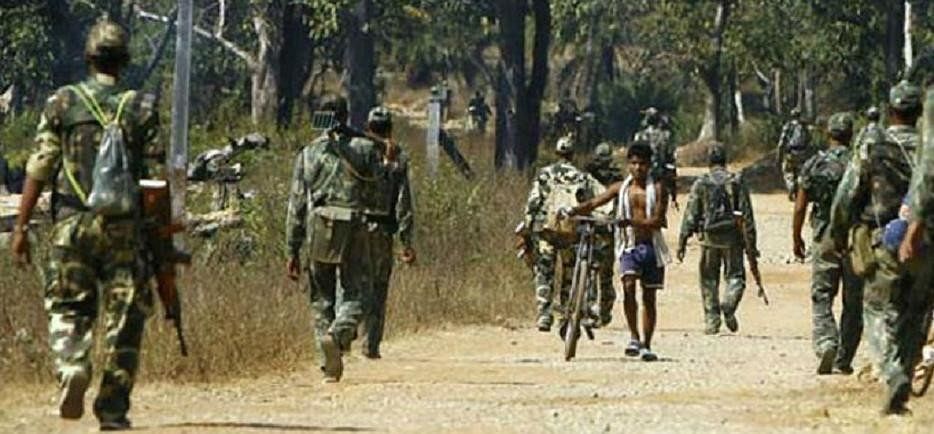 Encounter Between Police Party And Naxalites In Jagdalpur - Amar Ujala ...