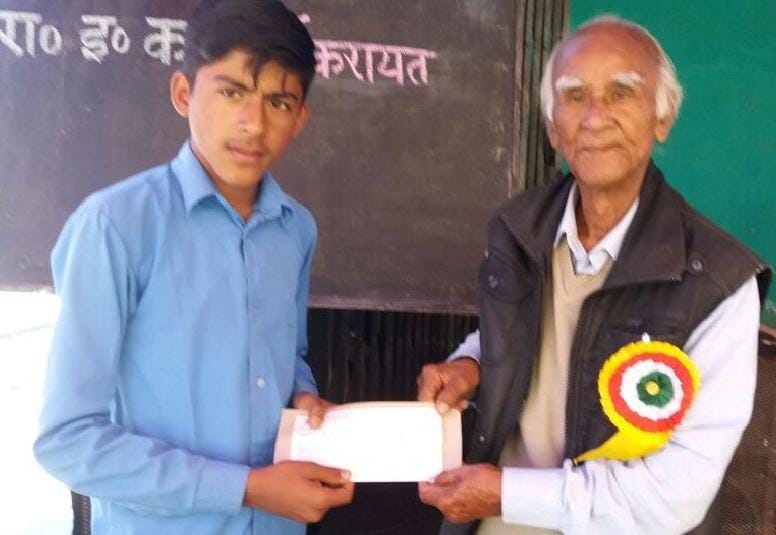 Outstanding student award in Karnkrayt