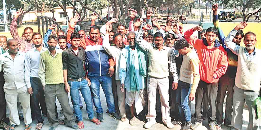 purane note se nhin mii khad, pradarshan