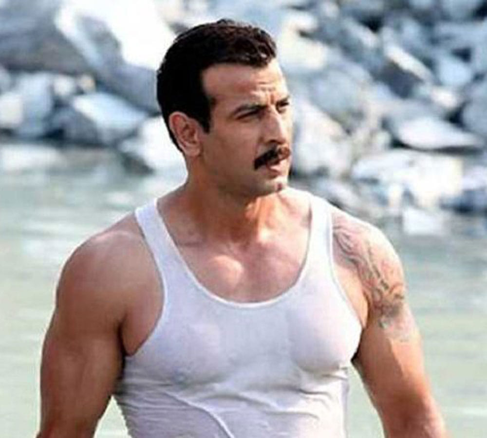 Ronit Roy was Hrithik Roshan’s body guard 16 years ago