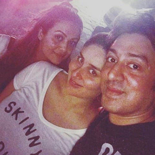 mom kareena doing shoping for her baby