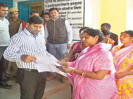 Voiced increasing ration card unit
