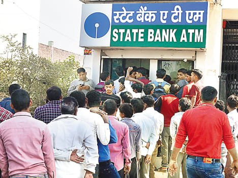 Bank diverge from the crowd, stuck to ATM
