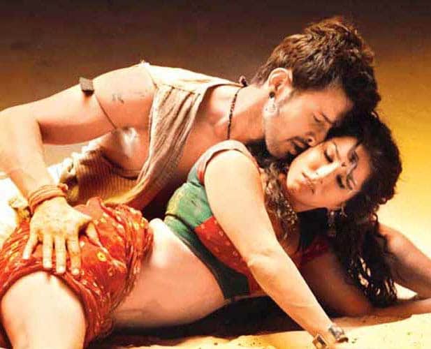 Sunny Leone's parents blasted over her working in porn industry
