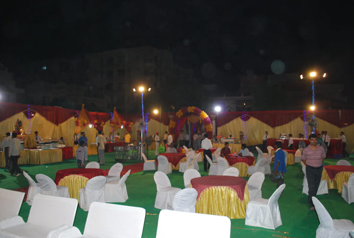 people evade from marriage ceremony
