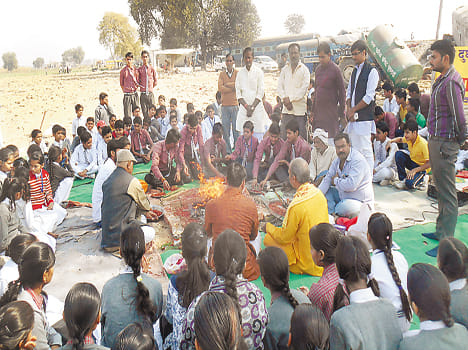 Self peace of the dead passengers havan
