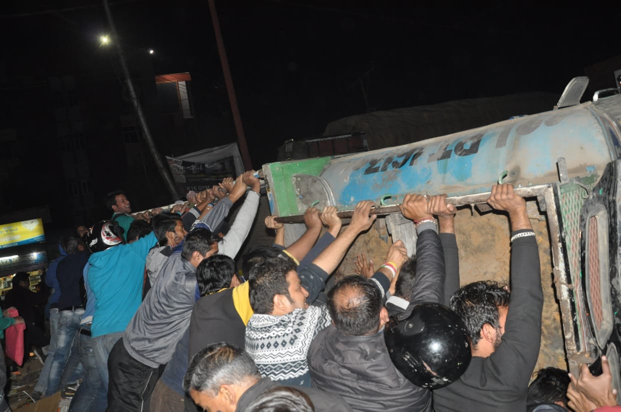the girl died in accident in Sitapur