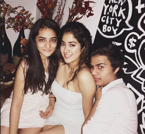 Sridevi accepts daughter Jhanvi's relationship with boyfriend!