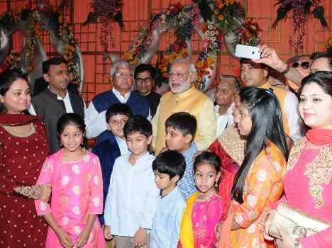 mulayam singh yadav targets PM narendra Modi.