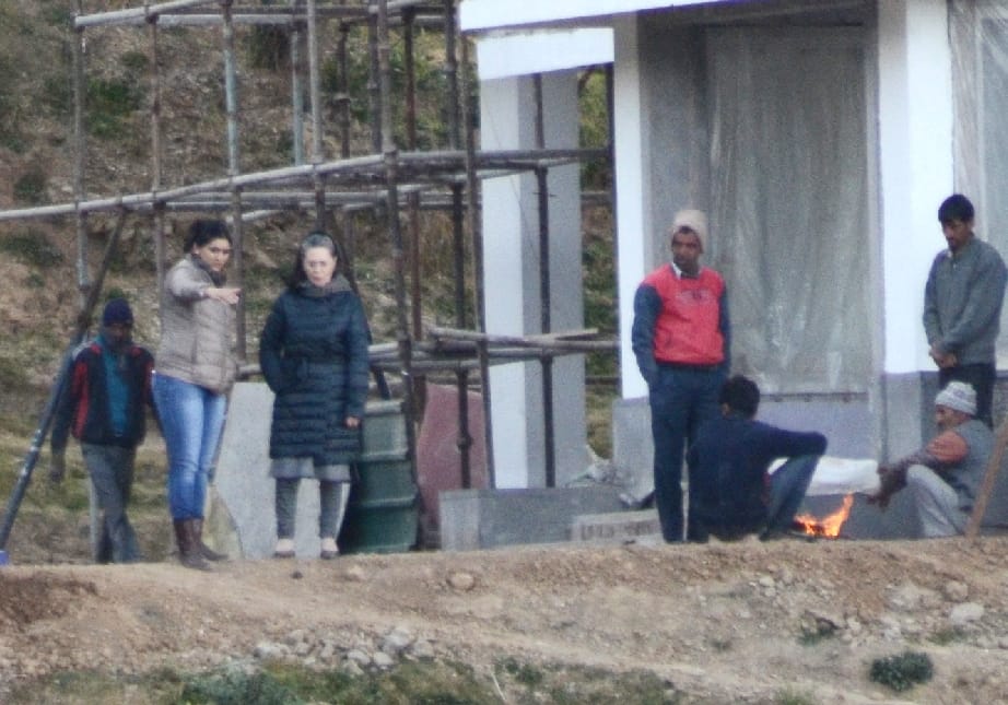 Sonia Gandhi at Shimla with Priyanka Gandhi.
