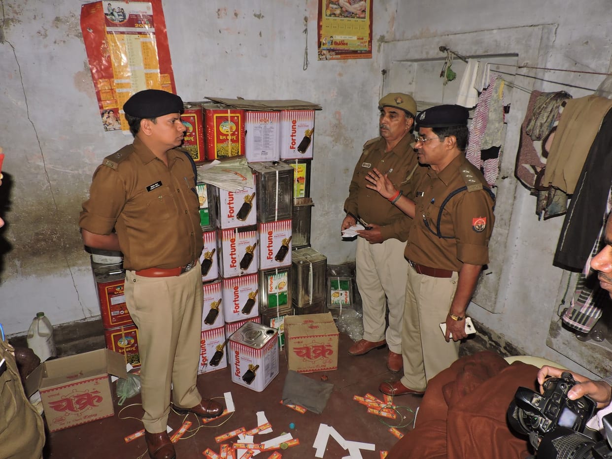 Raid on duplicate factory of edible oil