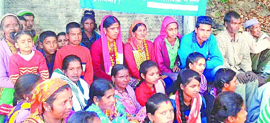 Alabaster begin relay hunger strike, demanding to stop mining
