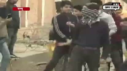 Demonetisation leaves separatists with no cash for funding stone-pelters 