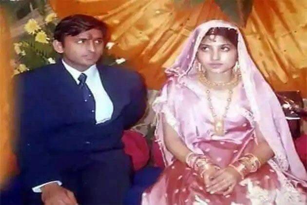 akhilesh dimple marriage story