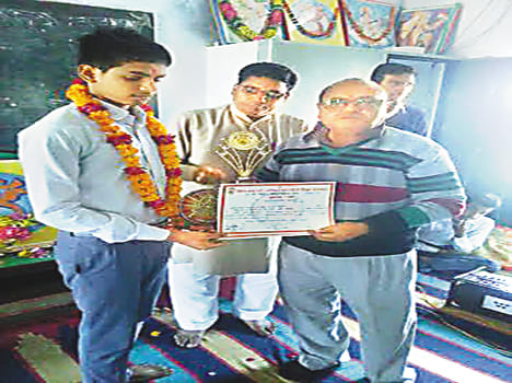 Won silver and bronze medals at the national level