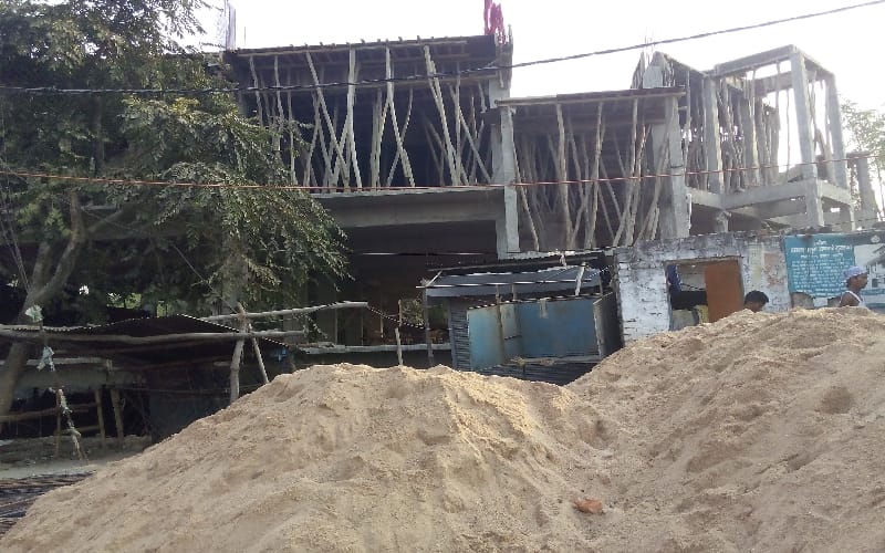 up minister starts construction without lda permission