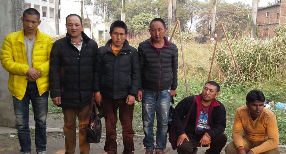 4 chinease taken costody at boarder