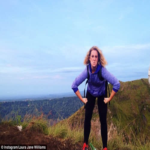 woman travels the world having steamy flings with strangers   