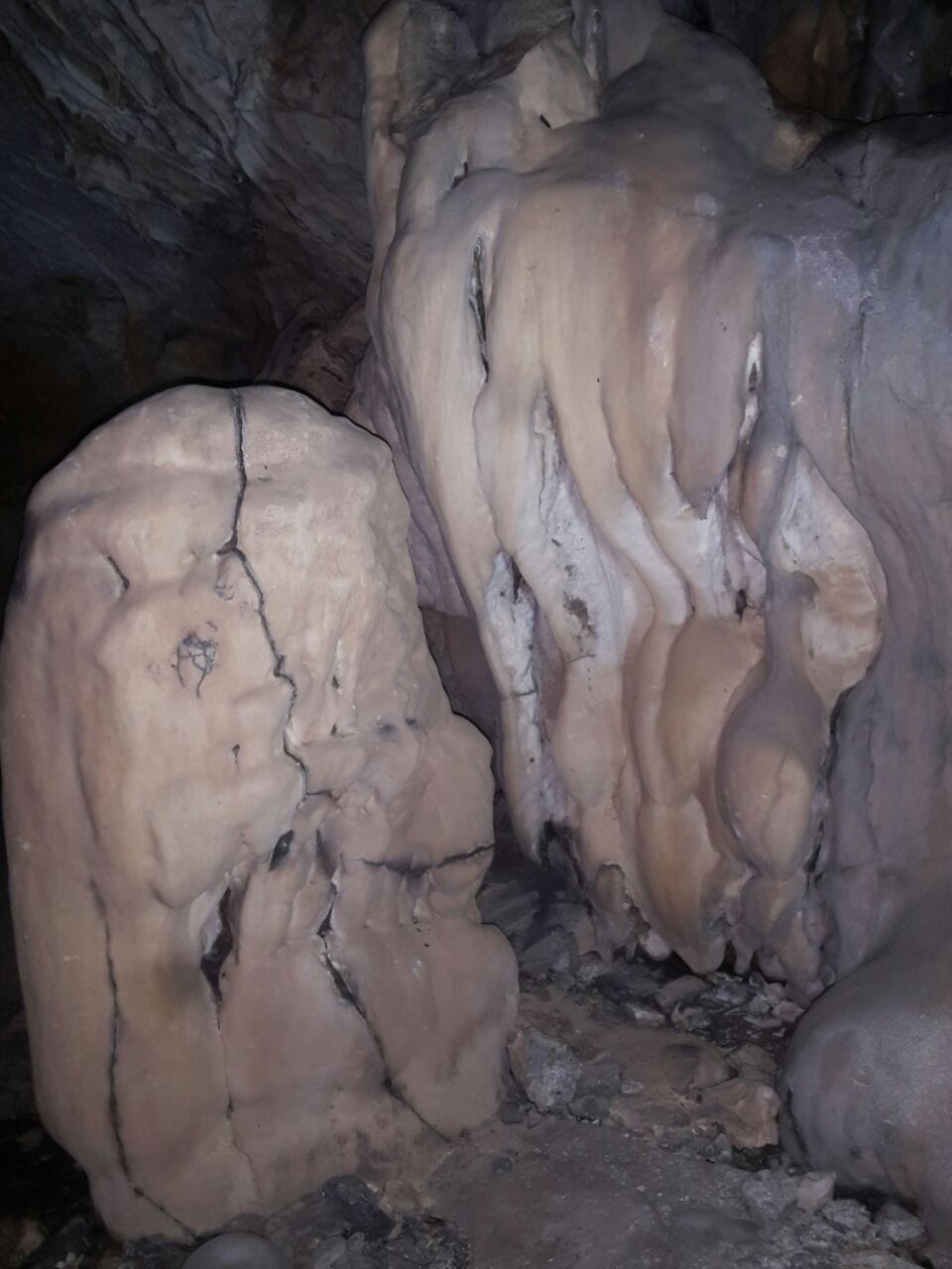 seven kilometer deep cave found in tiuni dehradun.