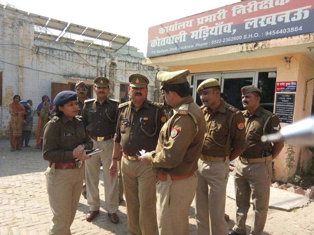 girl  murders his brother in lucknow madiyaon area
