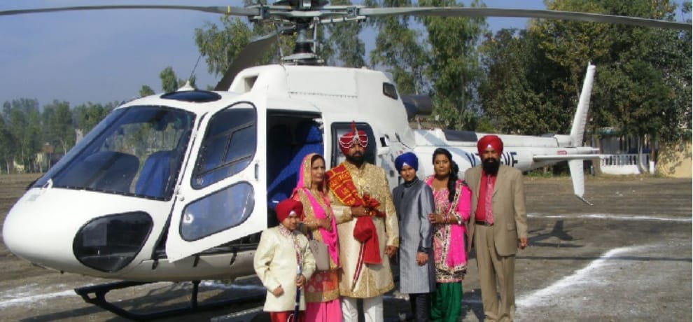 Bride came with a helicopter to take groom