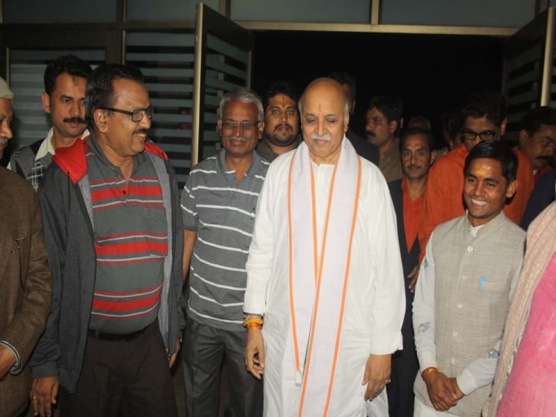 praveen togadiya reched in mathura