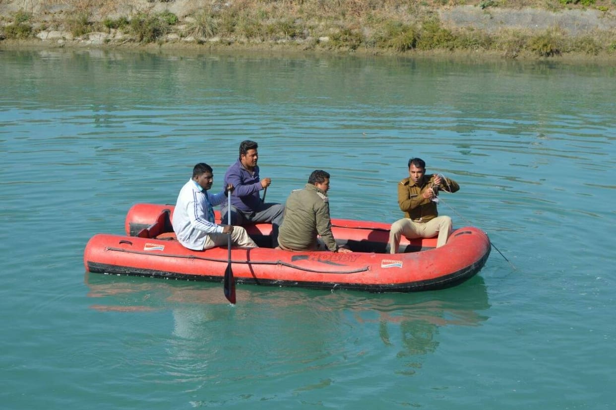 car sank into shaktinahar.